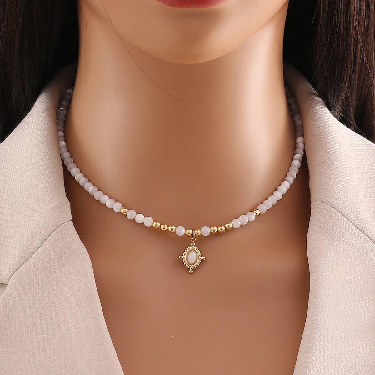 FASHIONABLE NATURAL STONE BEADED NECKLACE_CWAHA0883