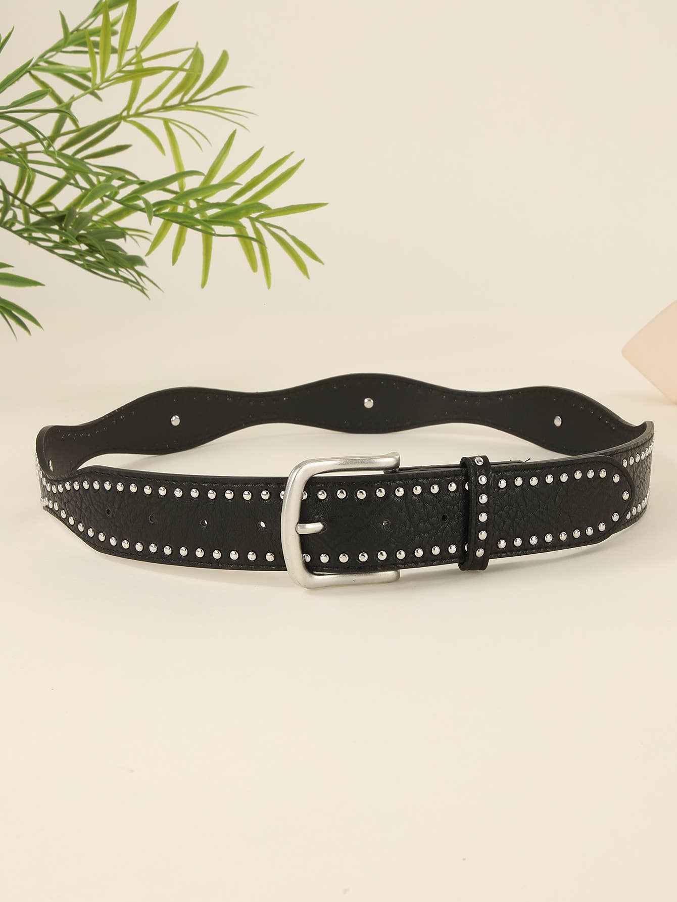 Double-row rivet trendy women's belt