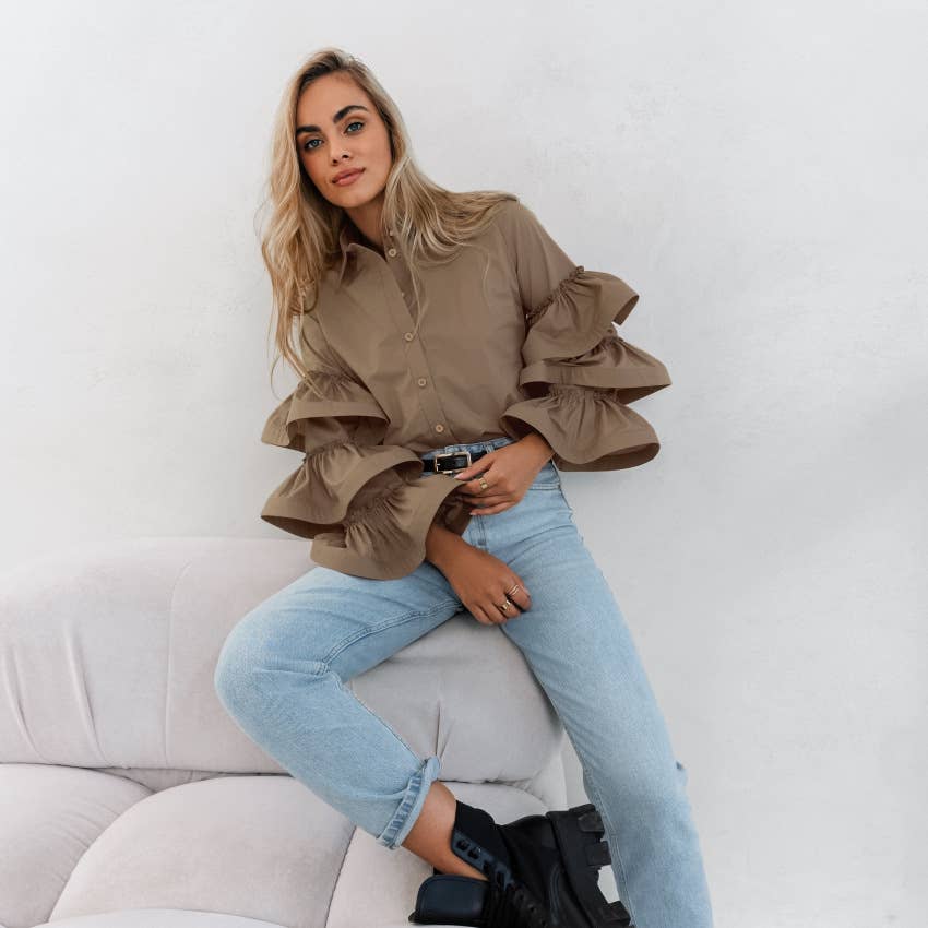 SOLID COLOR RUFFLED SHIRT WITH FRENCH DESIGN