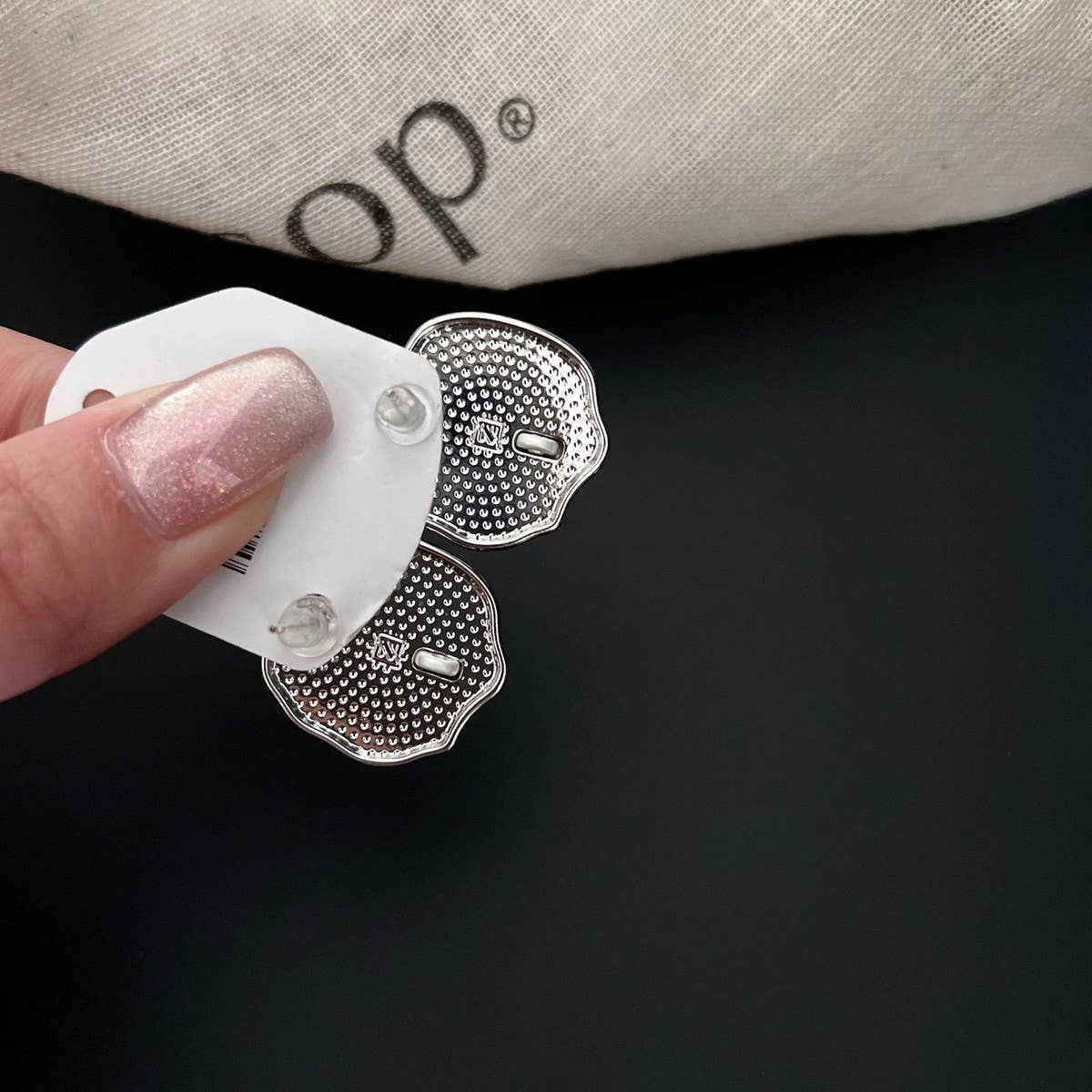 ADVANCED ROUND RESIN STONE EARRINGS_CWAJE2046