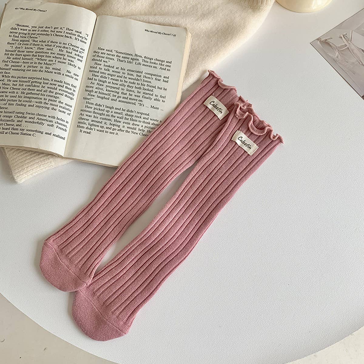 WOMEN  FLOWER  EAR EDGE LONG CREW SOCKS