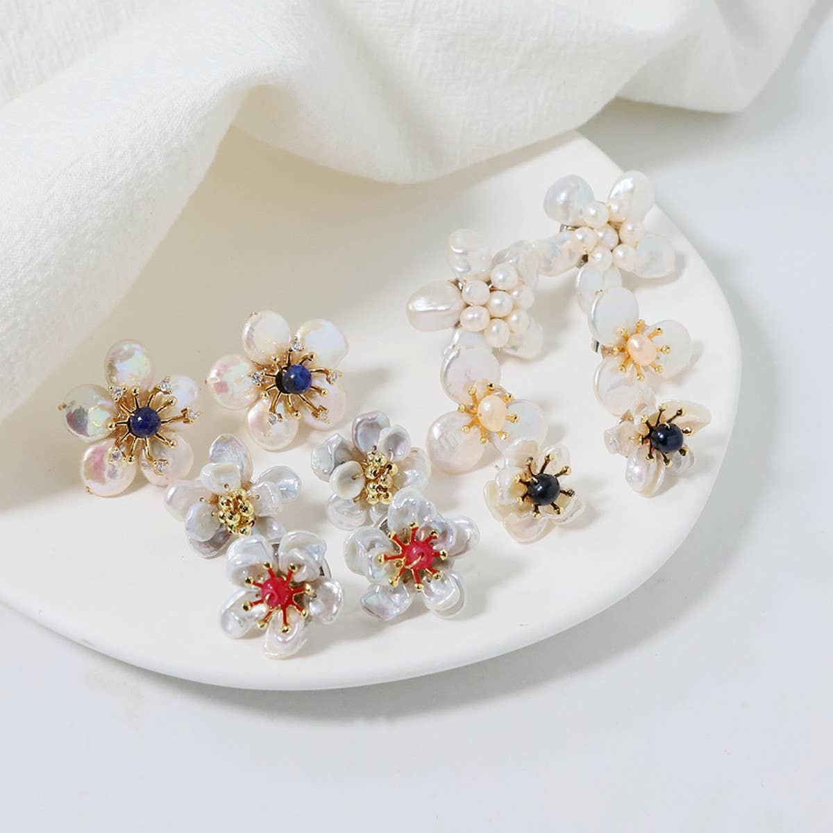 HIGH-END FLOWER ANCIENT STYLE SWEET EARRINGS
