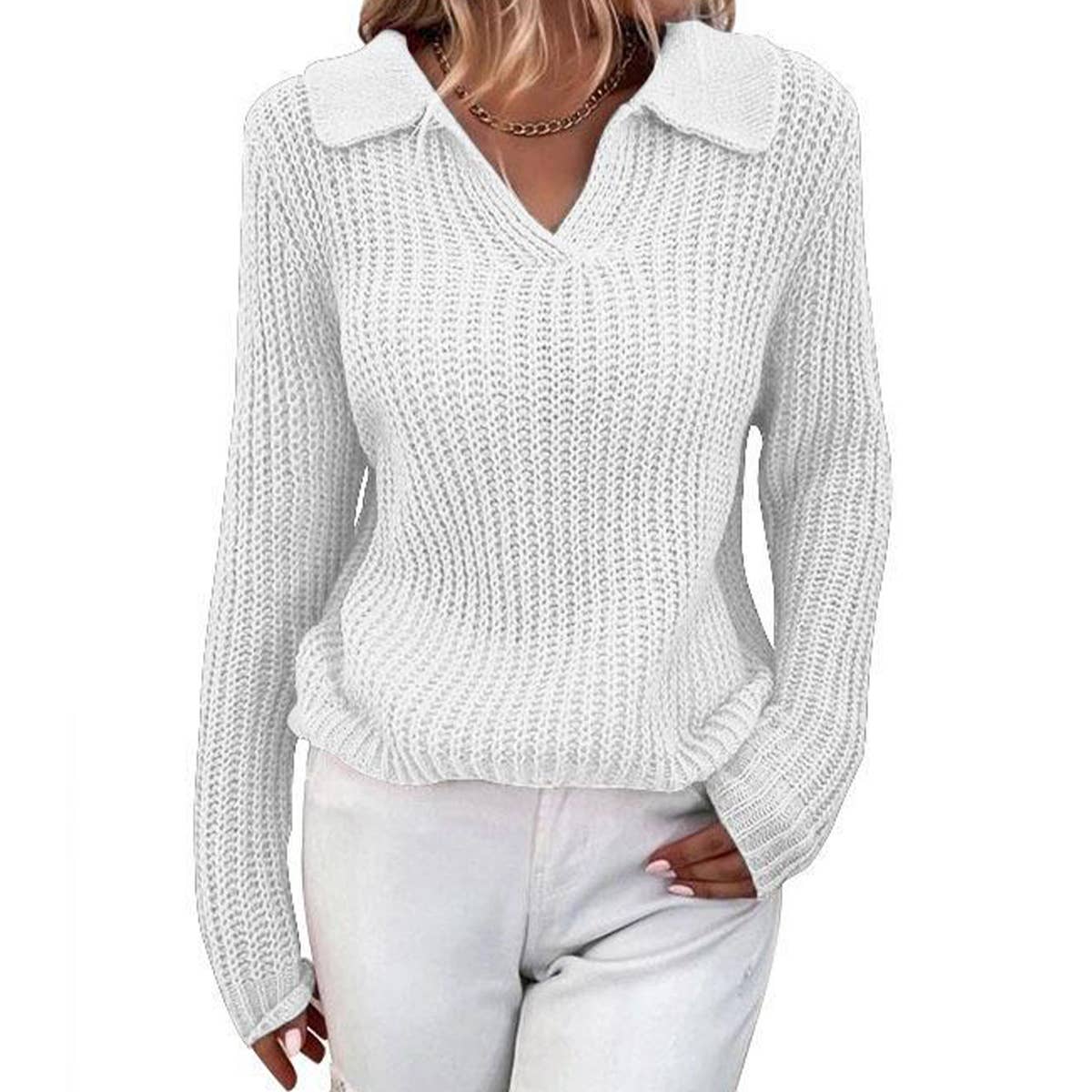 Slim-fit crew-neck sweater in solid color with lapels