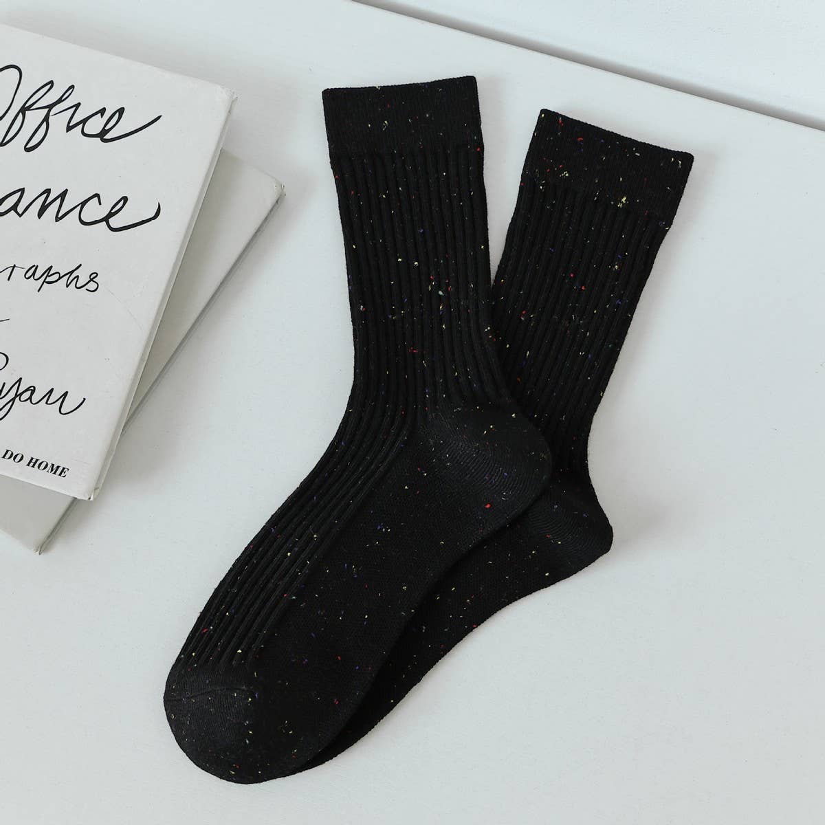 NEW SOLID COLOR CASUAL DOT YARN MIDDLE TUBE SOCKS