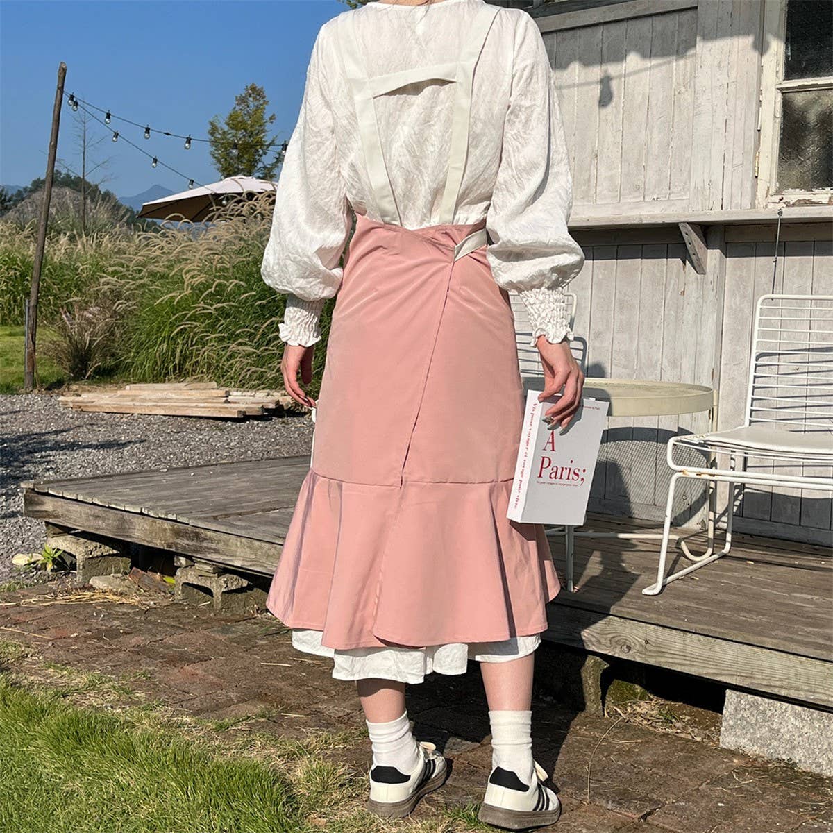 WATERPROOF AND ANTI-FOULING FISHTAIL APRON