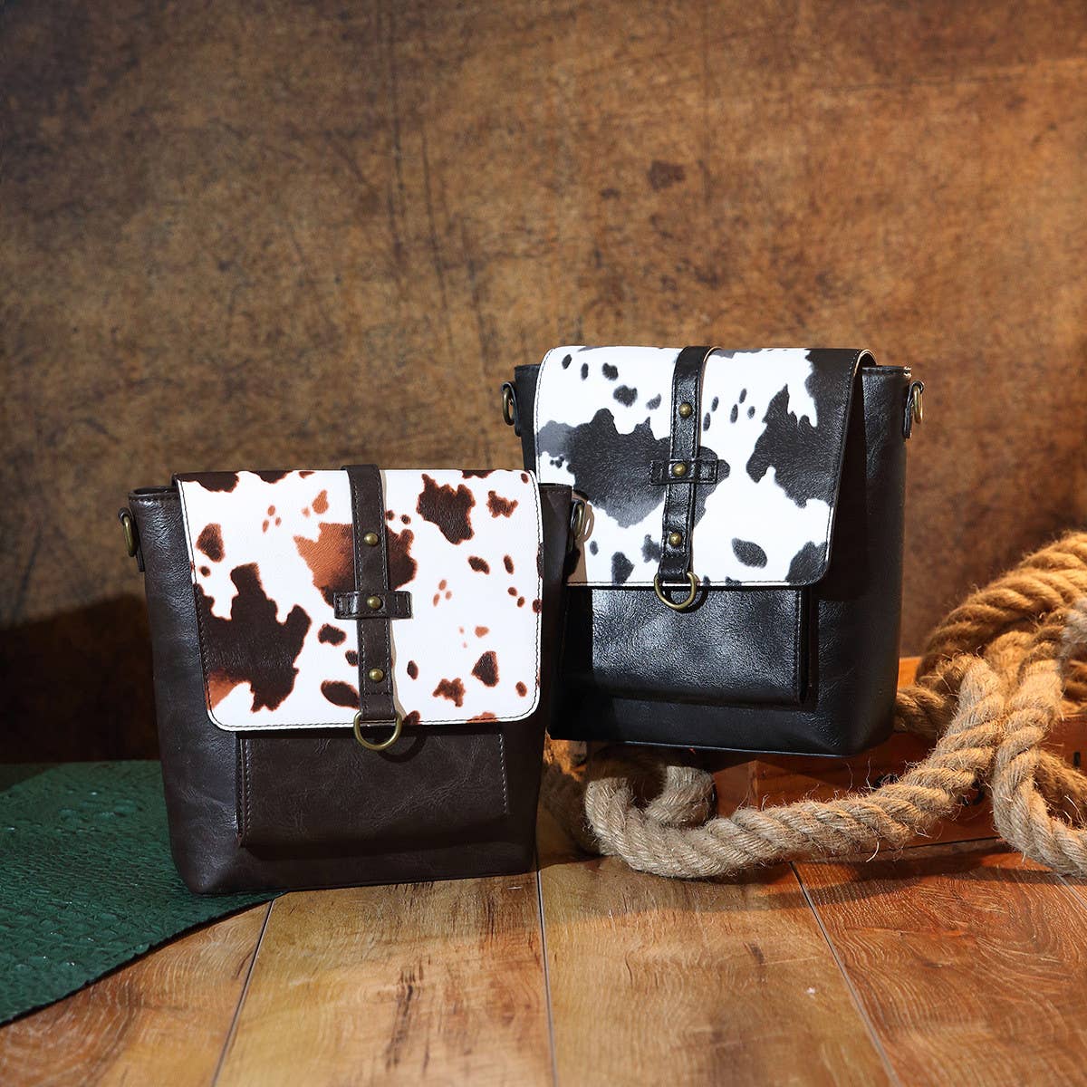 WOMEN PRINTED WESTERN VINTAGE CROSSBODY BAG_CWAB2593