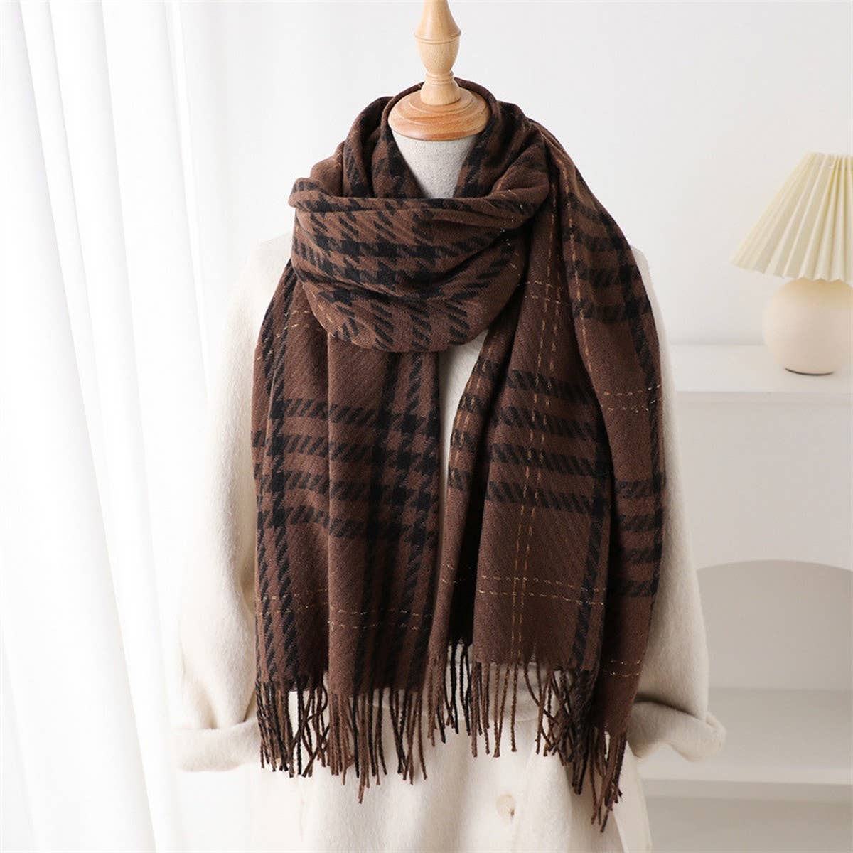 Retro Houndstooth Scarf with Soft Fringe_CWASC2755