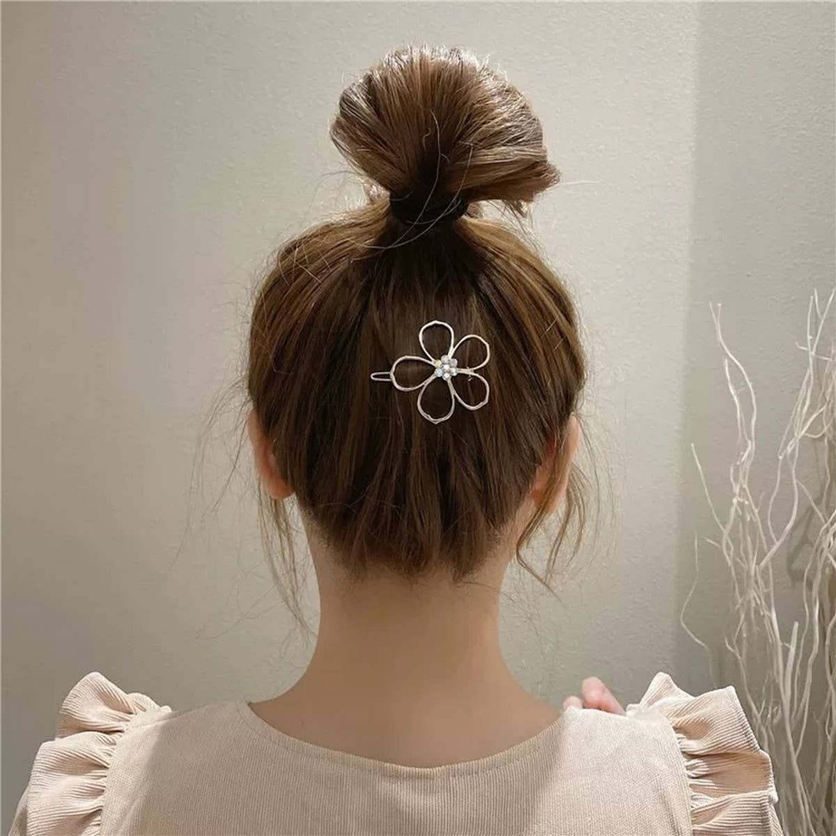 Floral Side Hair Clip for Girls, Simple & Elegant