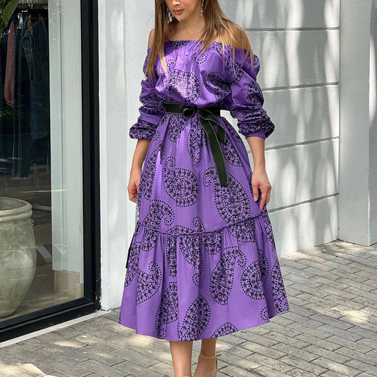 Long-sleeved printed one-shoulder dress