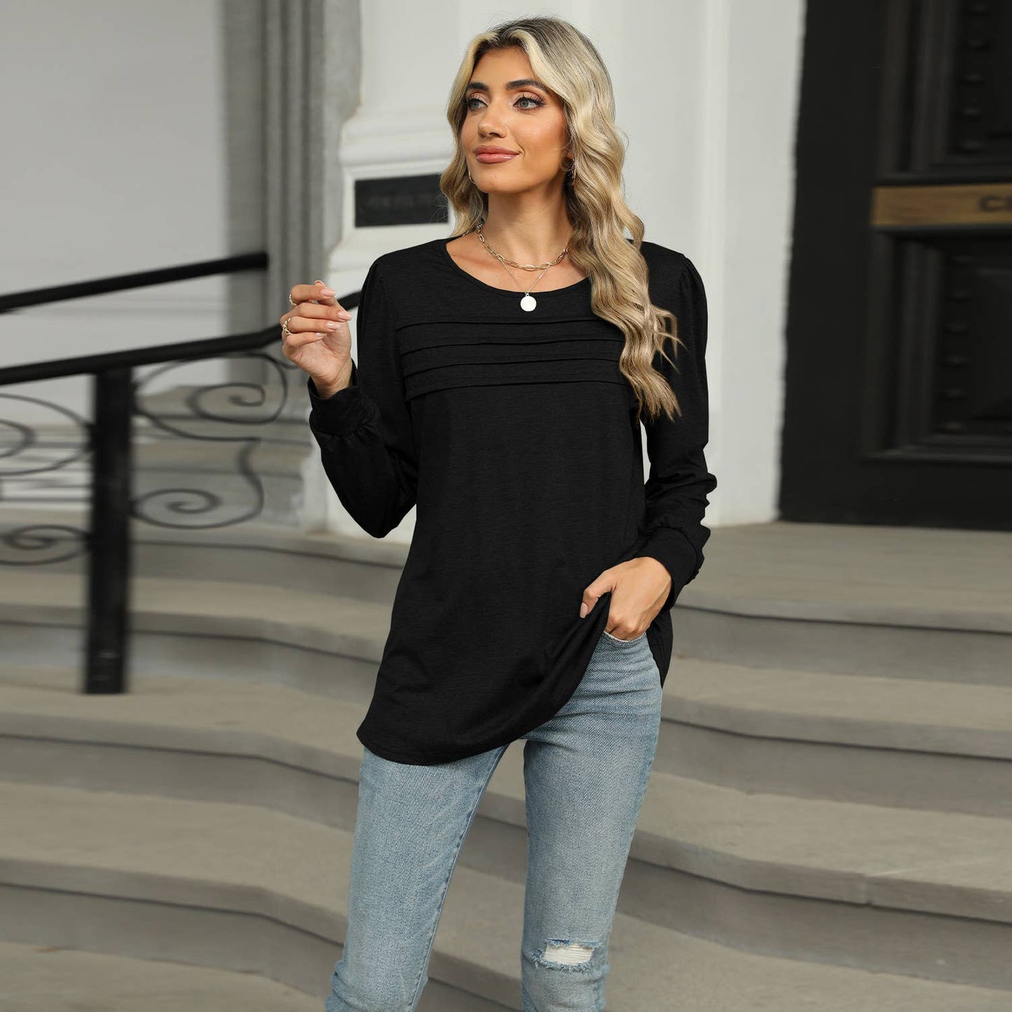 SOLID COLOR U-NECK PLEATED LONG SLEEVE TOP