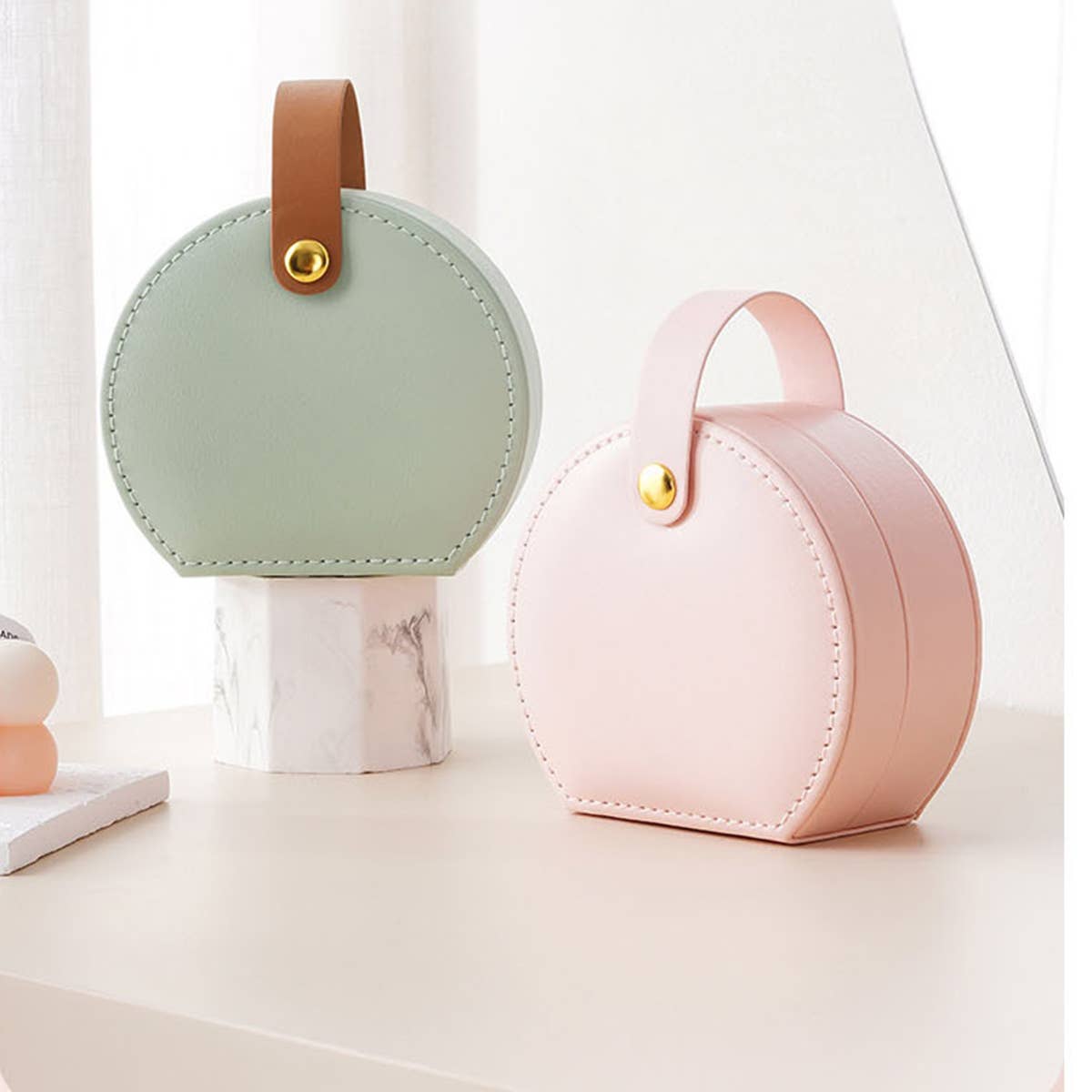 CREATIVE PORTABLE JEWELRY STORAGE BOX