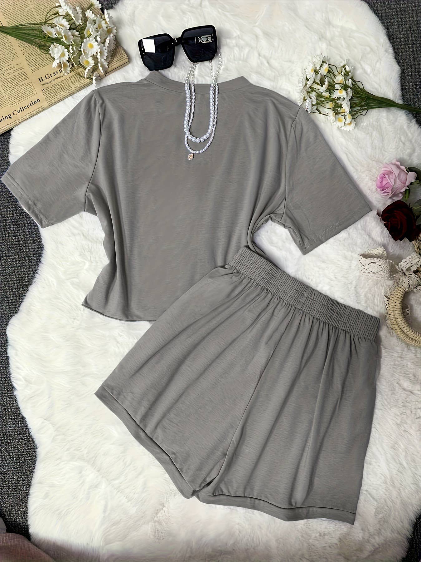 SHORT-SLEEVED, TIGHT-WAISTED AND SHORT PANTS SET_CWSTB00401