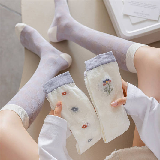 RETRO PLAID FLORAL COTTON SOCKS_CWMS0645