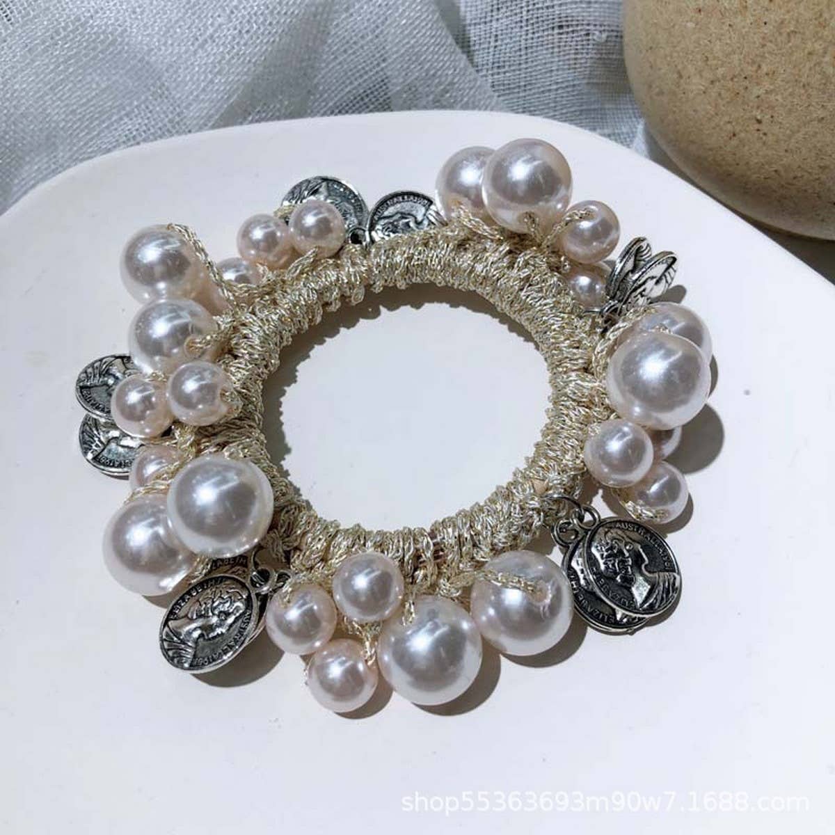 Beaded Hair Tie with Metal Pendant Pearl Band_CWAHA6876