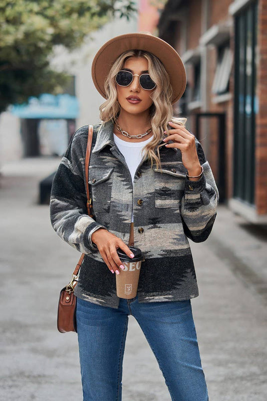 CWOCO0886_GEOMETRIC CROPPED LAPEL POCKET BUTTON COATS