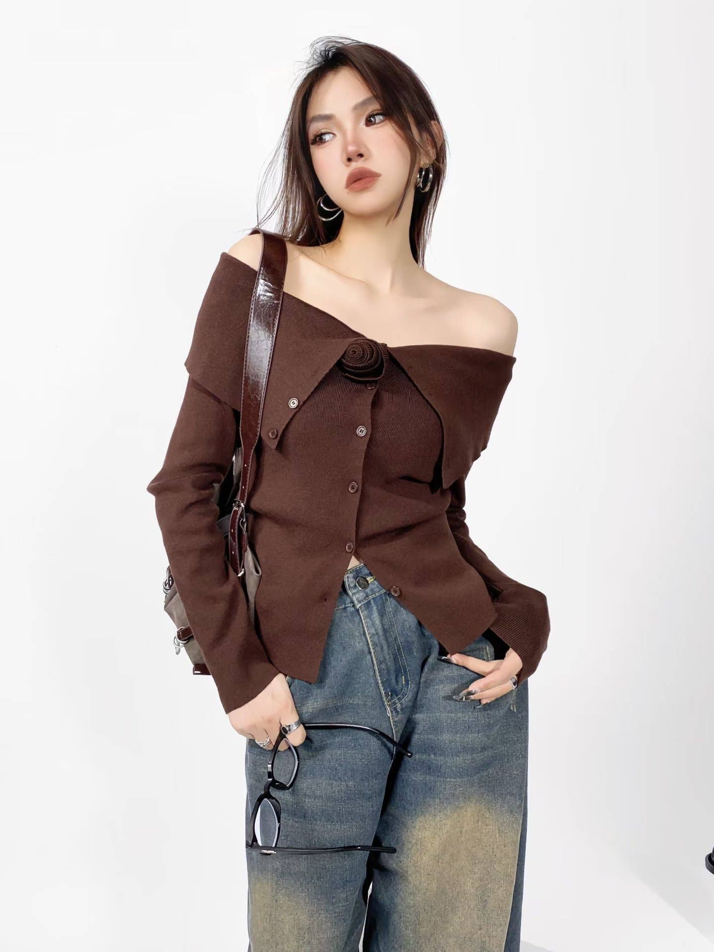 SOFT THREE-DIMENSIONAL FLOWER SLIMMING TOP