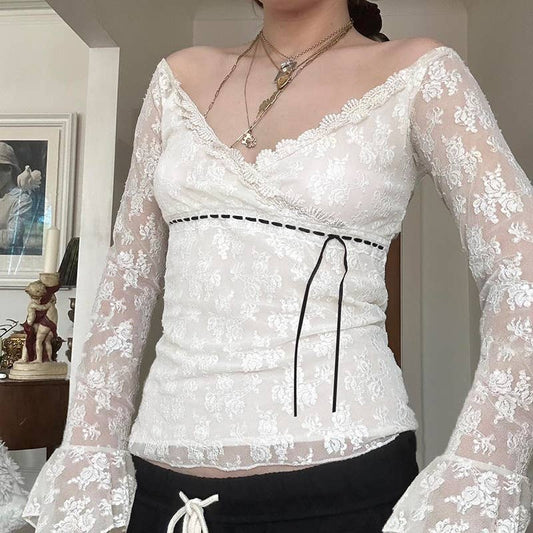 V-neck lace sexy flared sleeve crop back T-shirt