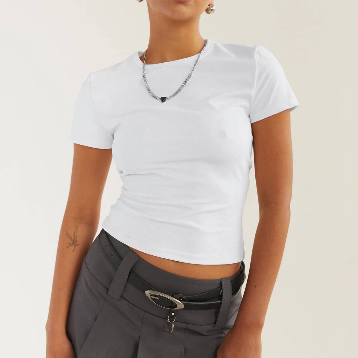 Round-neck pullover, short-sleeved T-shirt