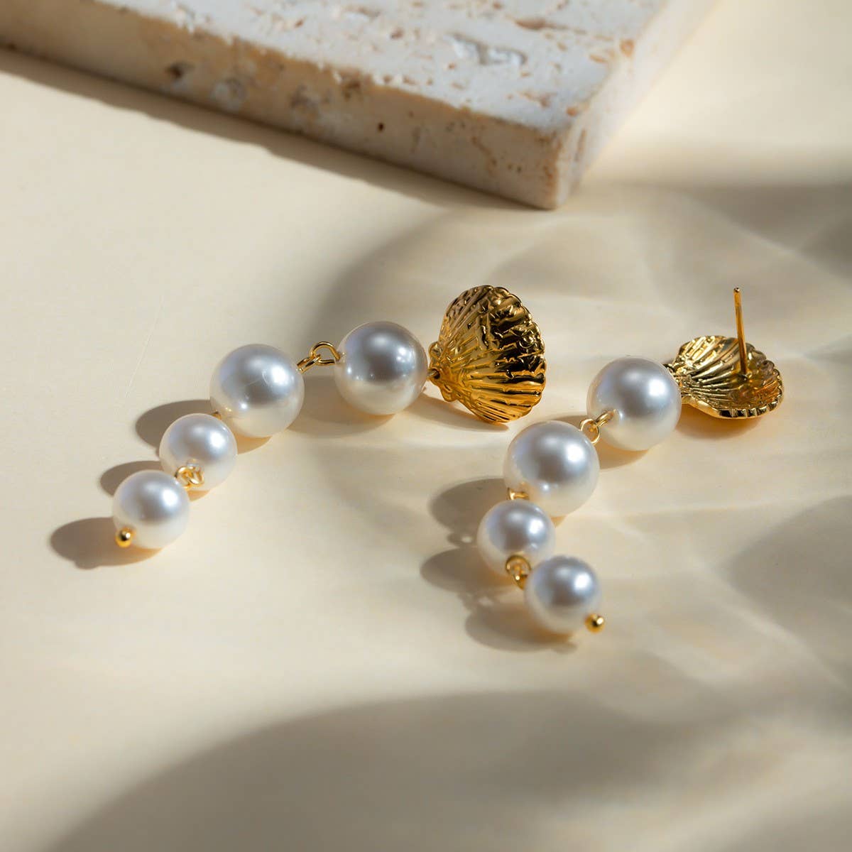 ELEGANT SHELL PEARL TASSEL EARRINGS