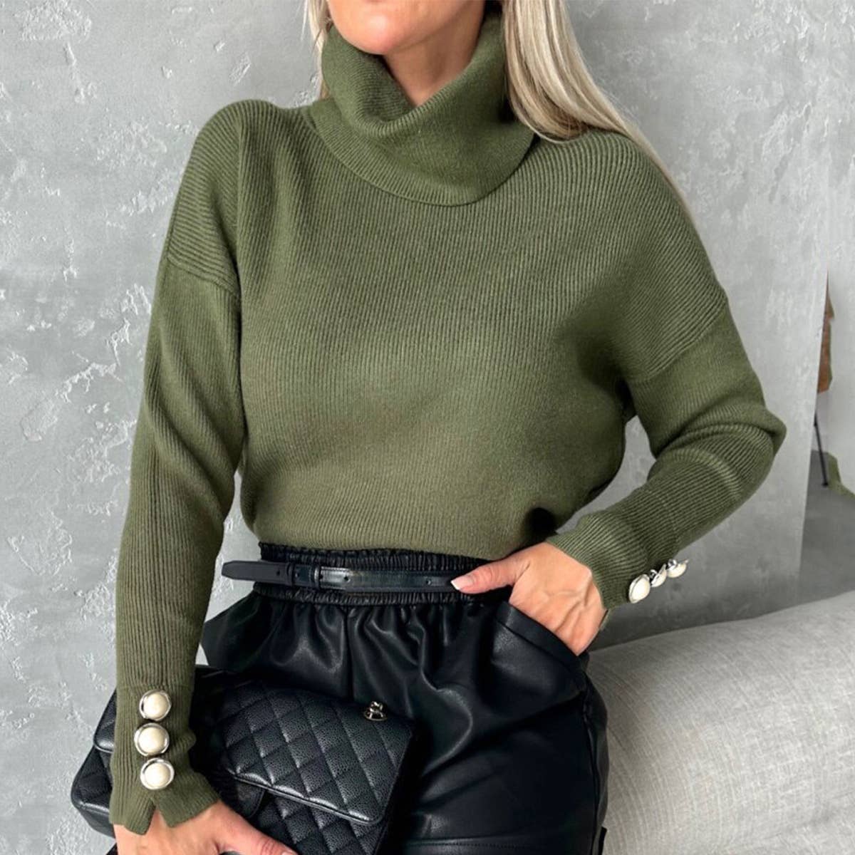 STRIPED TURTLENECK CUFF BUTTON CASUAL SWEATER