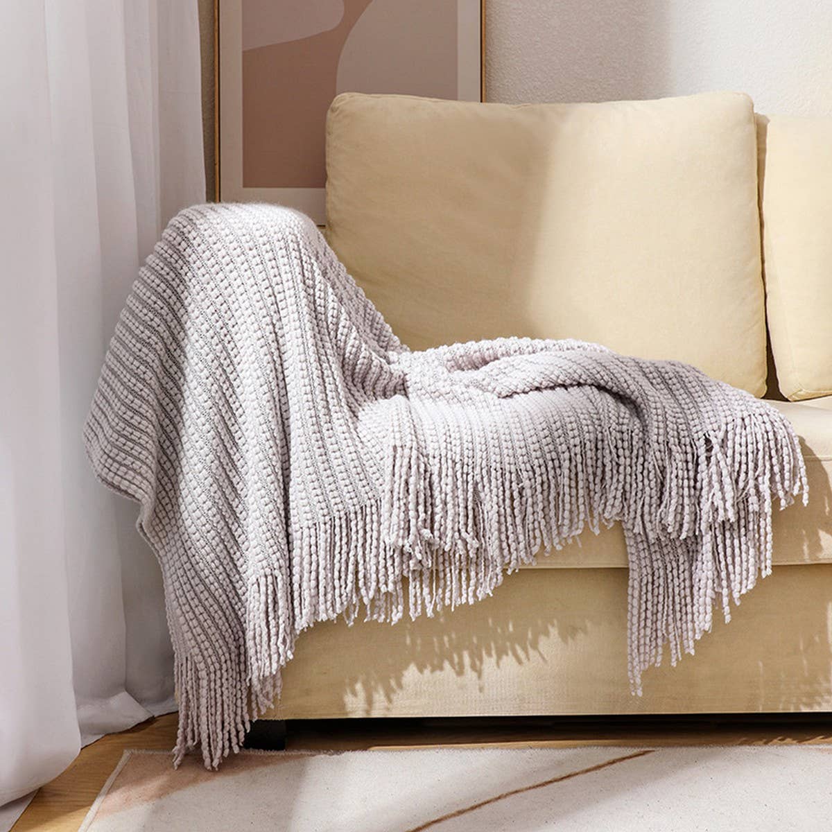 KNITTED SOFT BLANKET WITH TASSELS