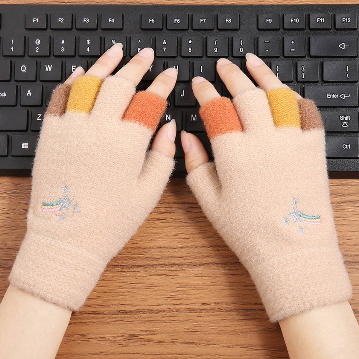 CARTOON COLD-PROOF PLUSH KNITTED GLOVES_CWAG0124