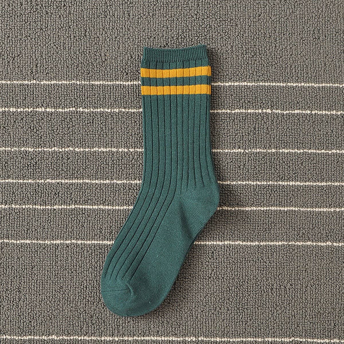 WO-STRIPED PREPPY MID-LENGTH SOCKS
