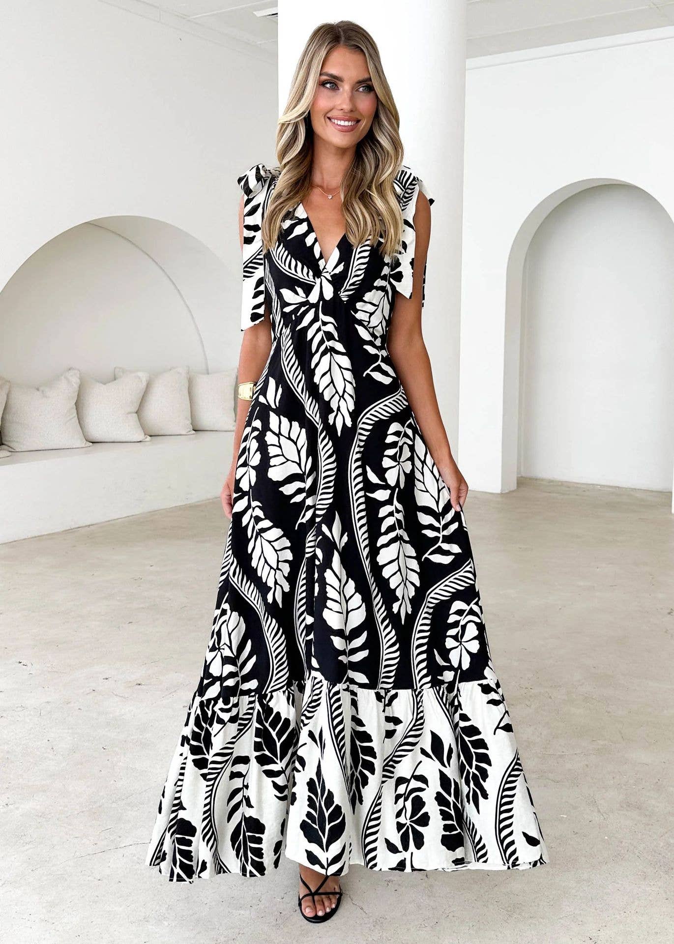 Lace-up V-neck print fashion loose long dress