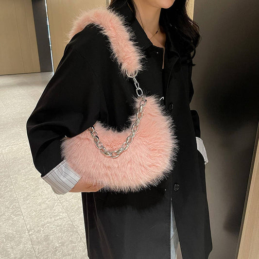 WINTER CHAIN HAND-HELD SHOULDER UNDERARM PLUSH BAG_CWAB3969