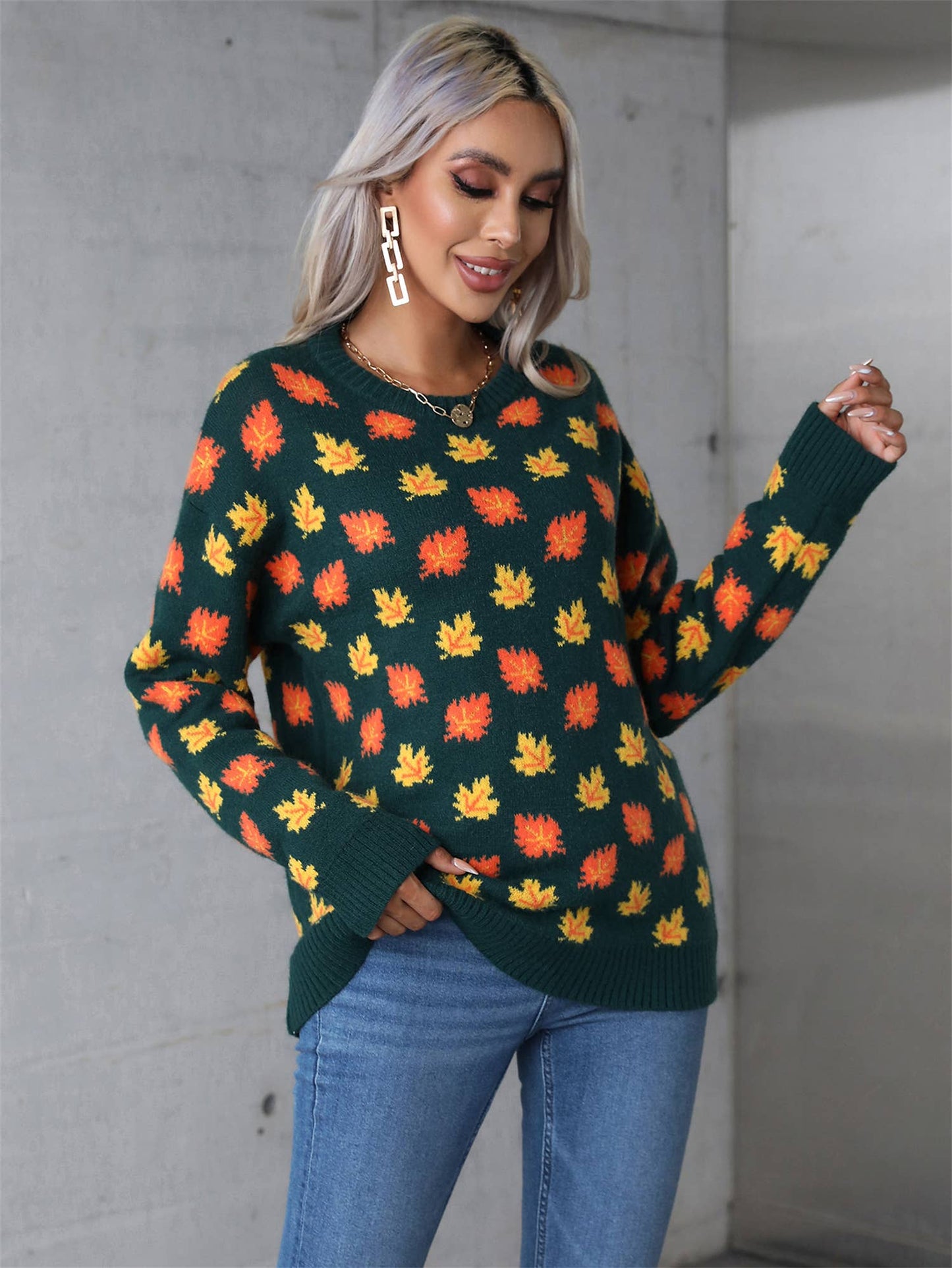 LEAVES CHRISTMAS CREWNECK SWEATER KNIT