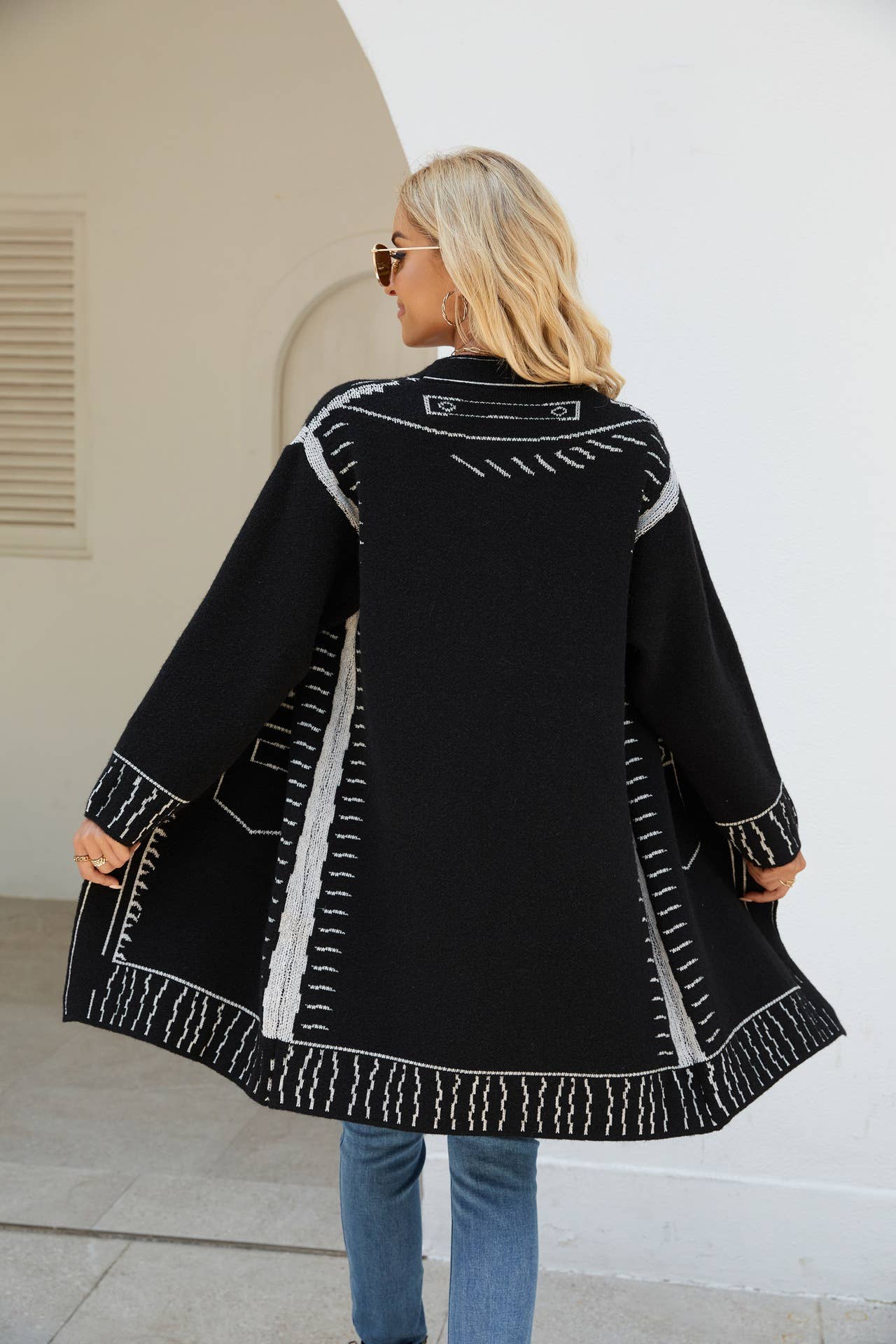 JACQUARD EVERYTHING WITH LAZY LOOSE CARDIGAN