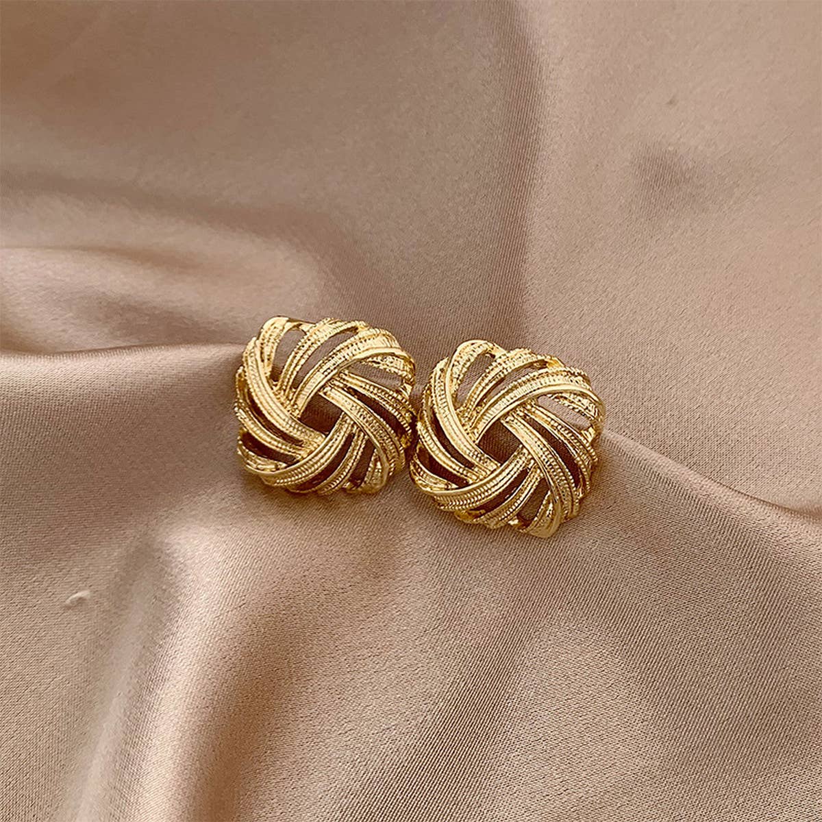 HIGH-END VINTAGE GOLD BRAIDED EARRINGS