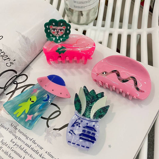 CWAHA4507_INS ALIEN LION ALOE VERA VASE HAIR CLIP