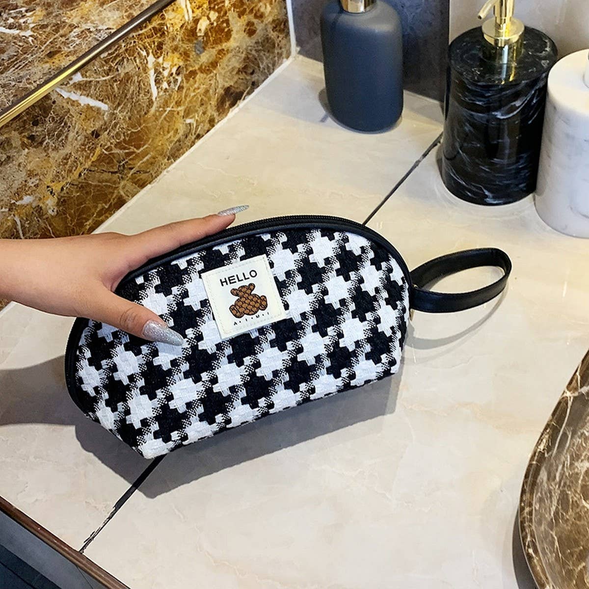 HOUNDSTOOTH HALF CIRCLE CLUTCH COSMETIC BAG_CWAB4450