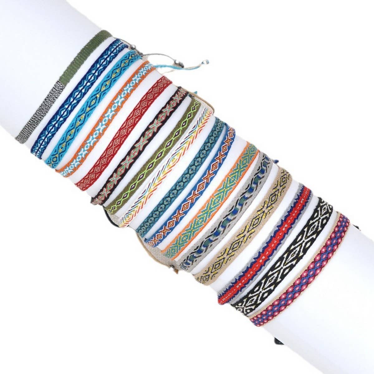 CWAJE4556_BOHEMIAN RIBBON HAND-WOVEN BRACELET