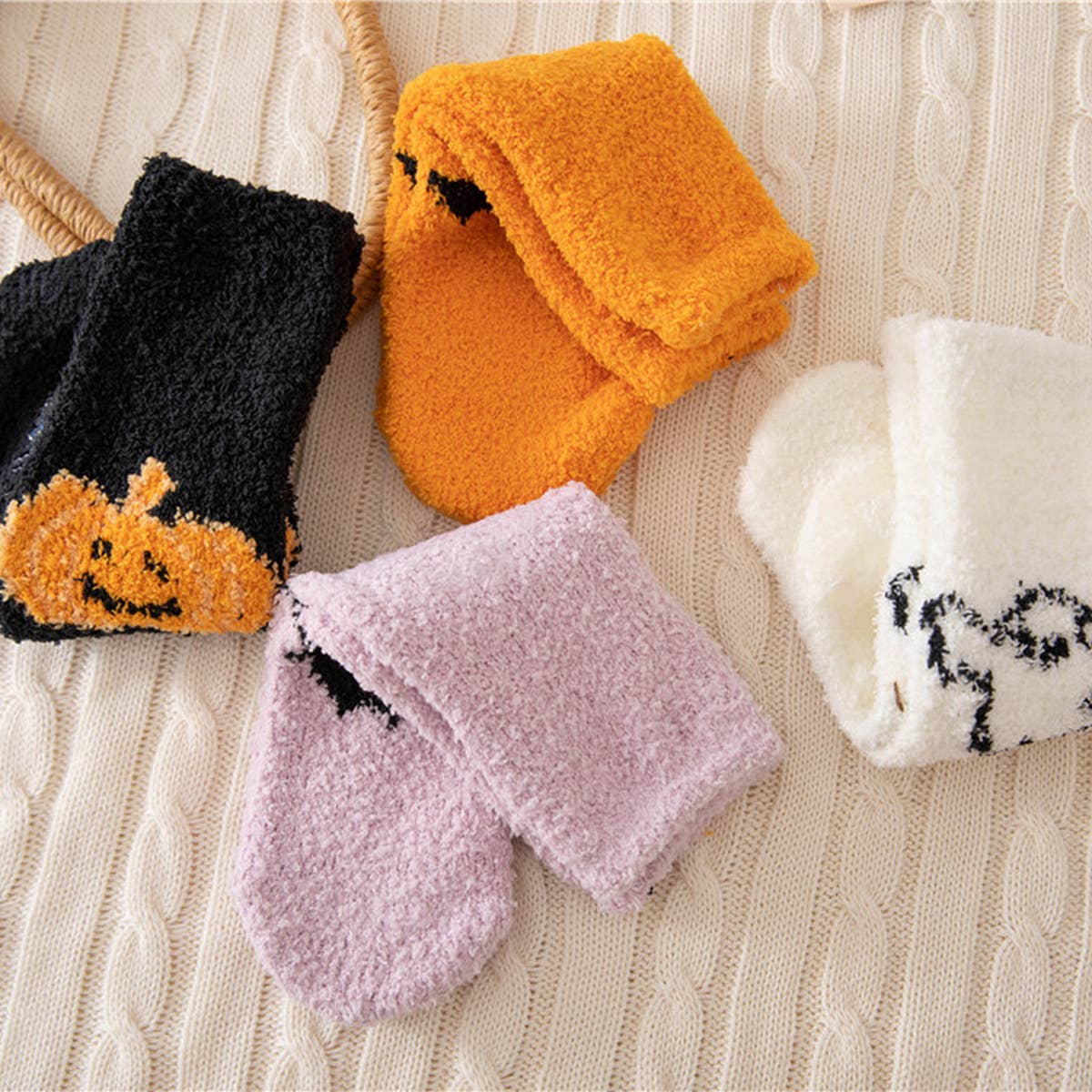 HALLOWEEN THICKENED CORAL FLEECE SOCKS