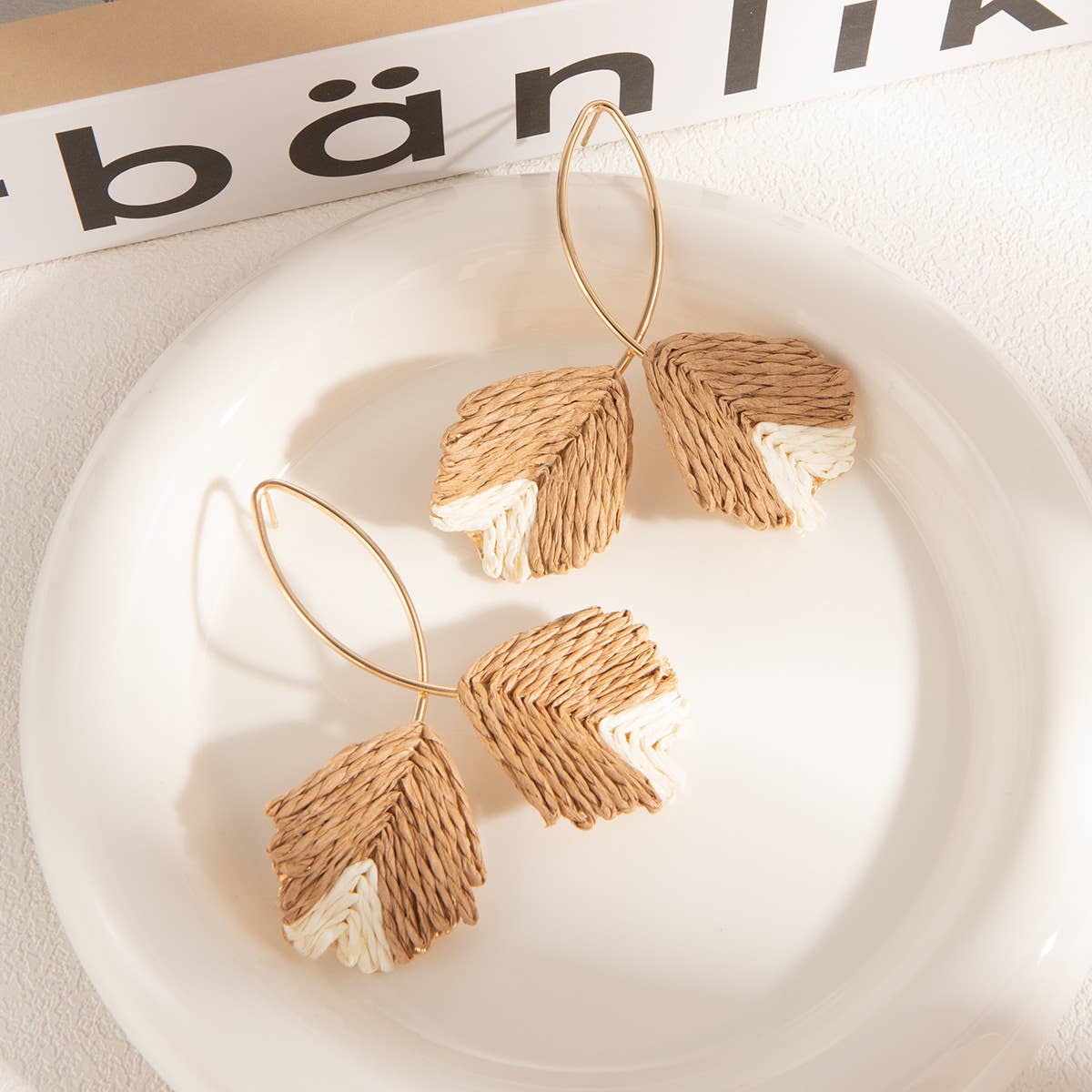 Colorful woven trendy texture line leaf earrings