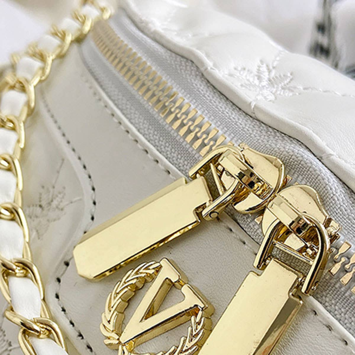 PU TRIPLE CHAIN STRAP BELT BAG,CROSSBODY BAG_CWAB0944