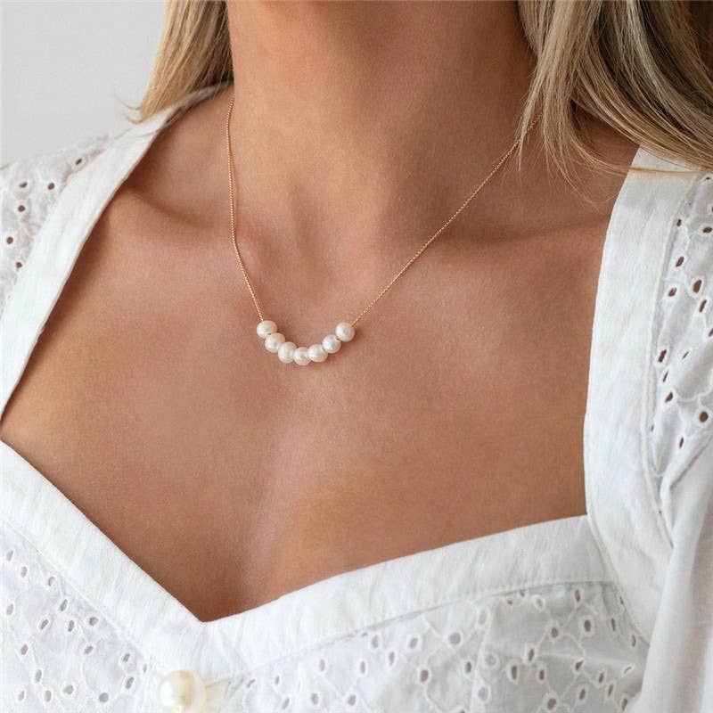 Fashionable simple electroplated pearl necklace
