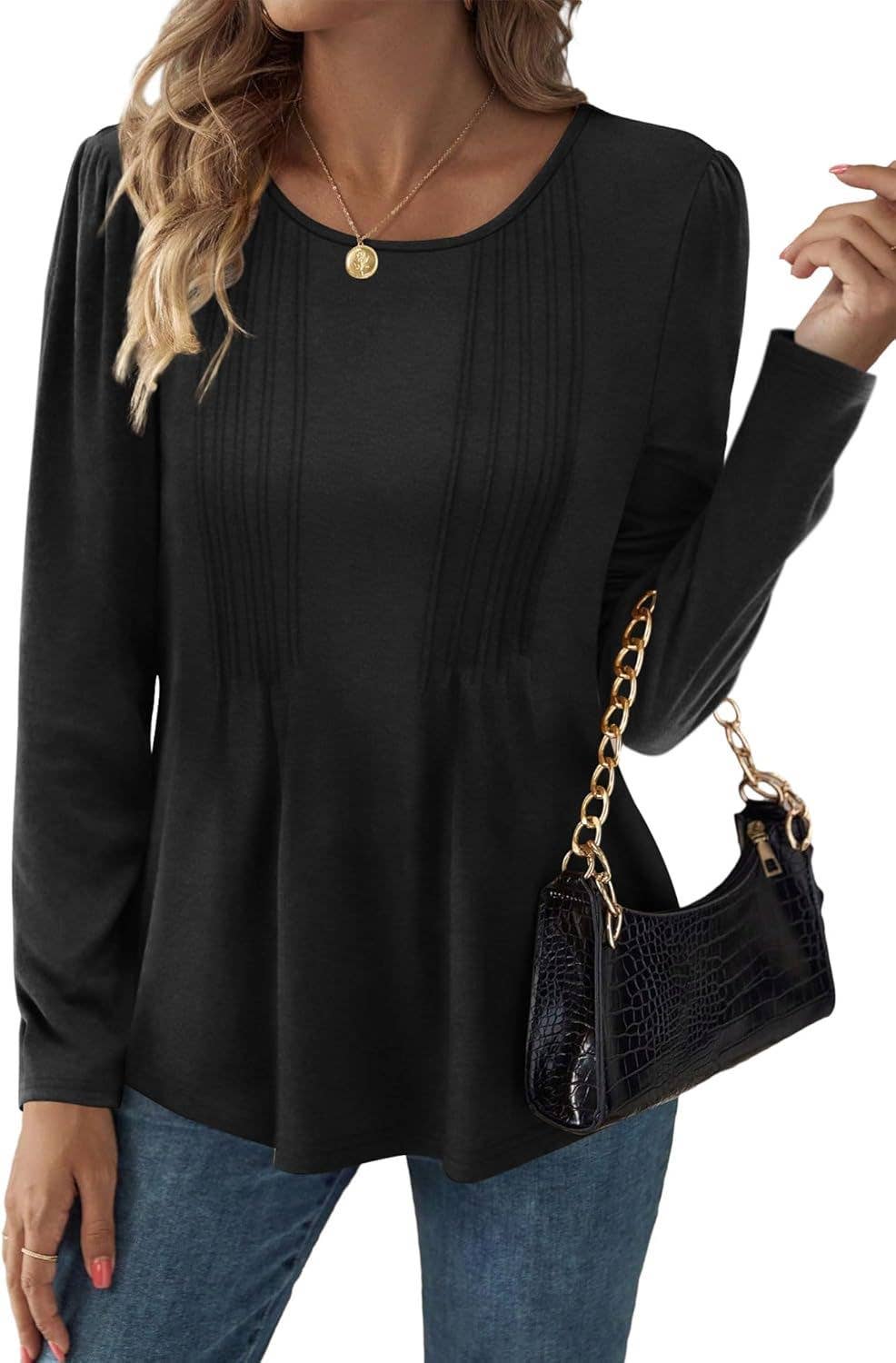 WEAR A SOLID COLOR CREW NECK LONG SLEEVE T-SHIRT