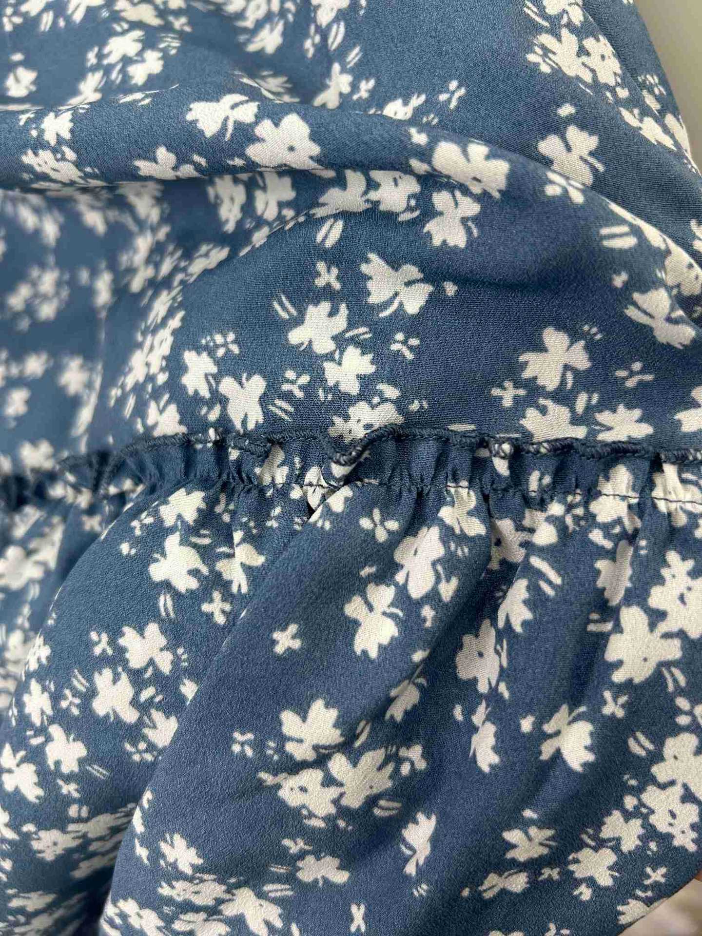 Small floral belt three-layer splicing long skirt