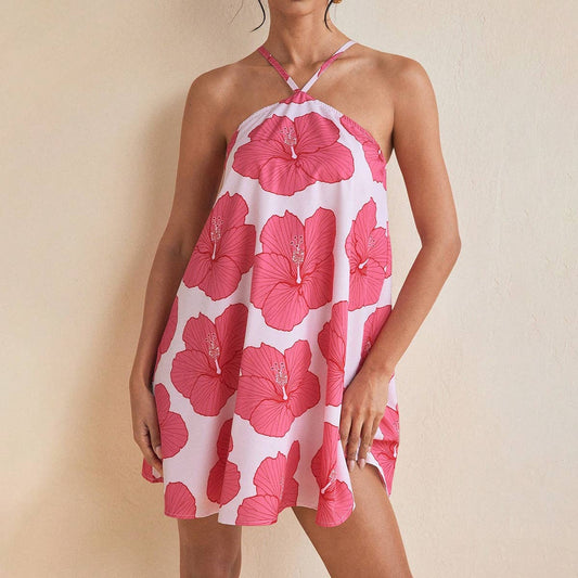 Loose waist and a large hem sexy halter dress