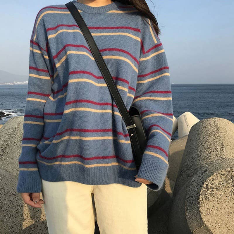 Laid-back pullover striped knitted sweater