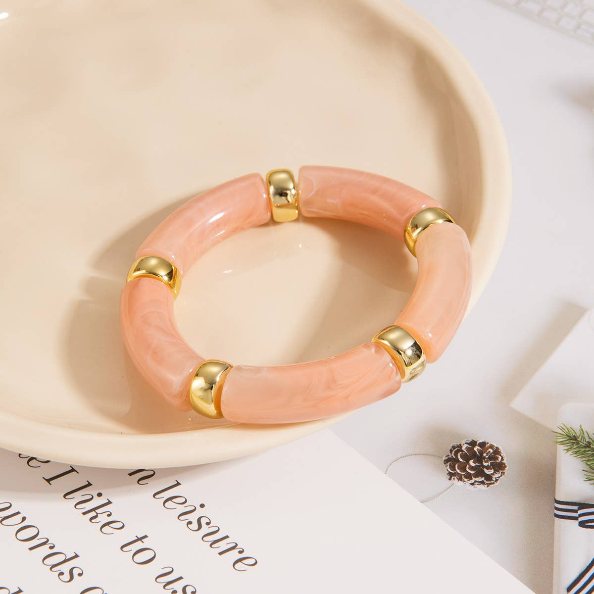 Acrylic curved tube stone-patterned bracelet
