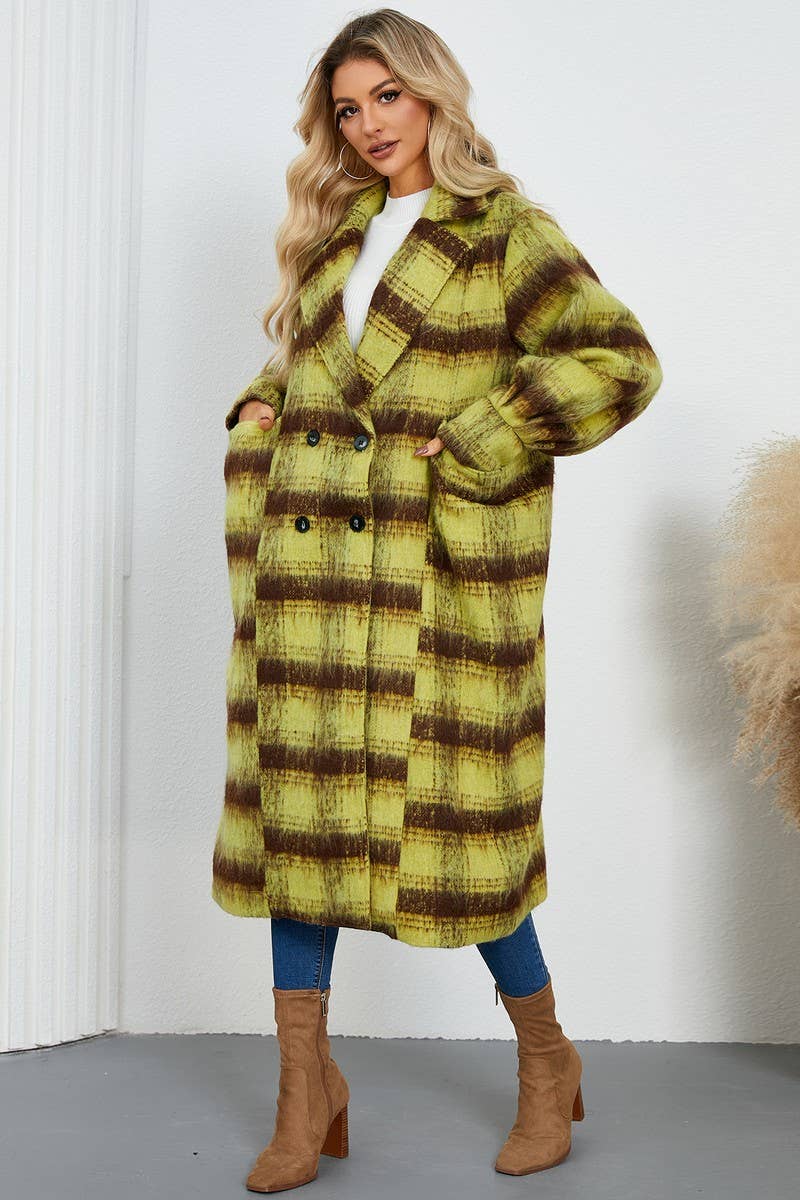 CWOCO0944_DOUBLE-BREASTED PLAID COAT WITH LARGE LAPEL