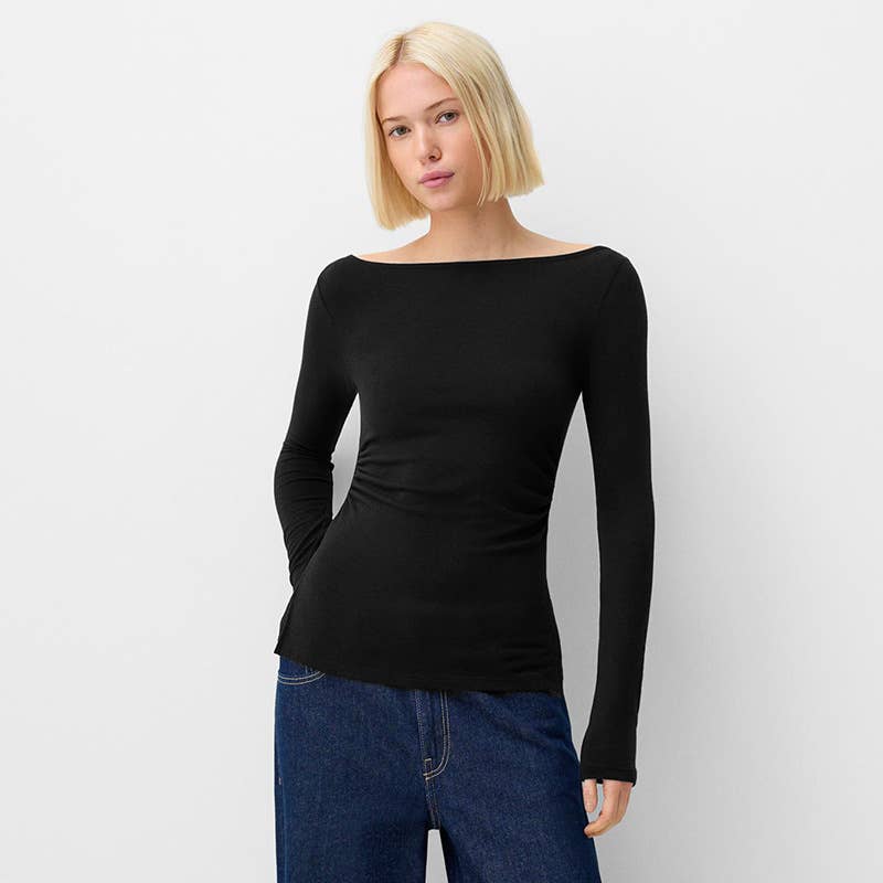 LINE NECK PLEATED SLIT SOLID COLOR T-SHIRT