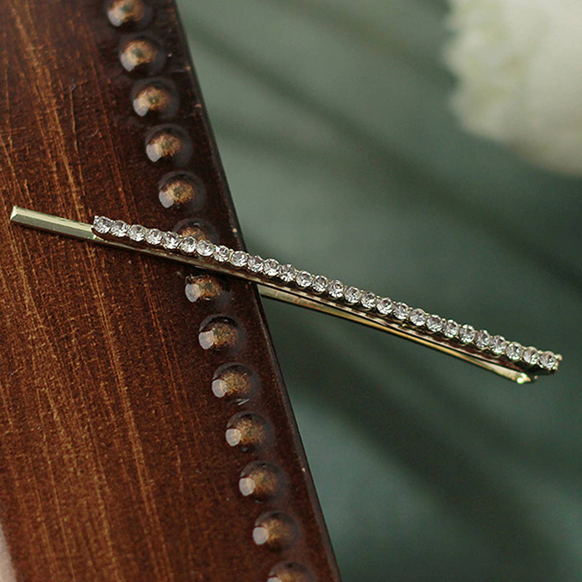 SHIMMERING LOVE HAIR PIN WITH SPARKLING DIAMONDS_CWAHA1207