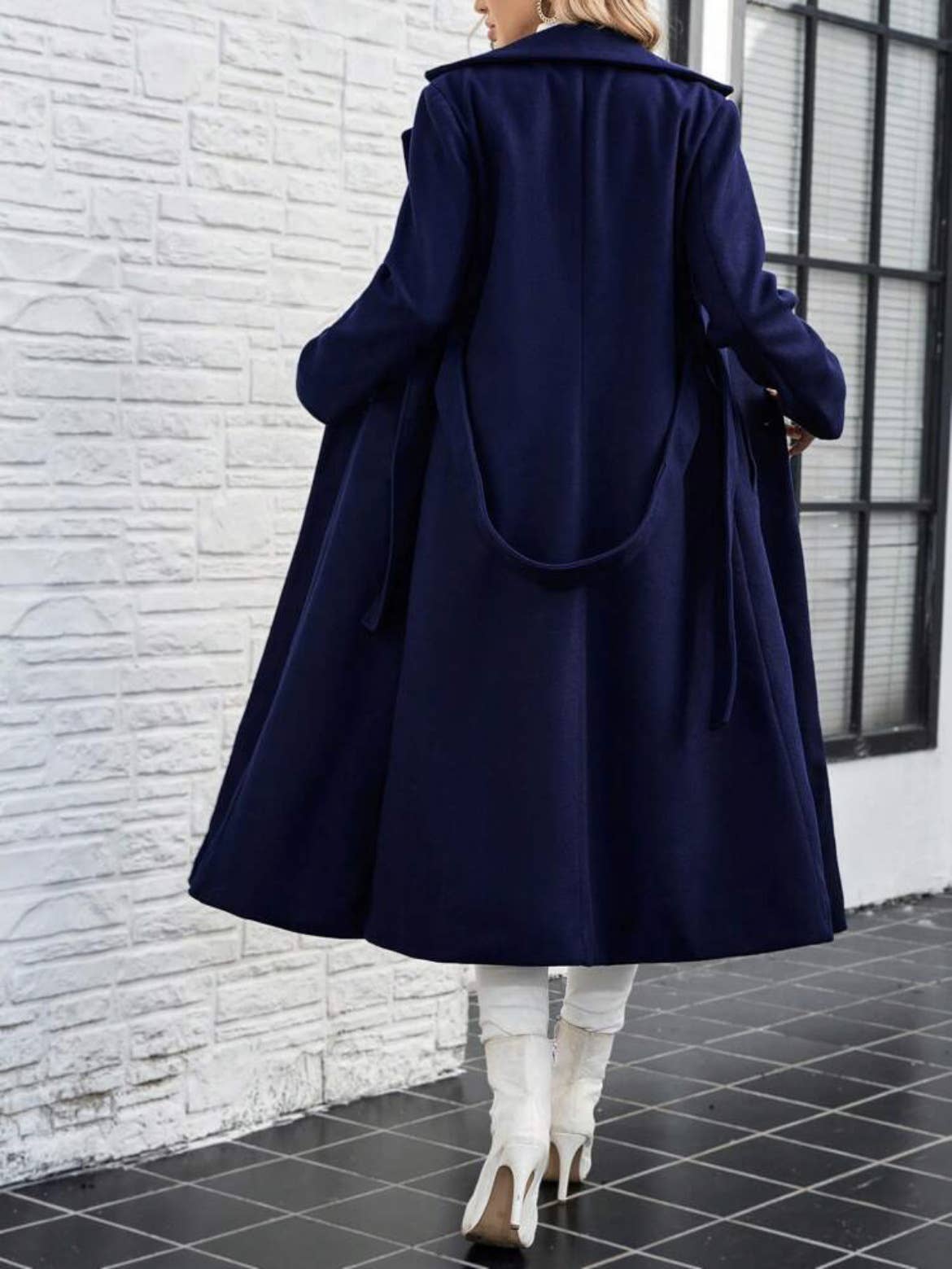 Lapel tie double-breasted and long coat