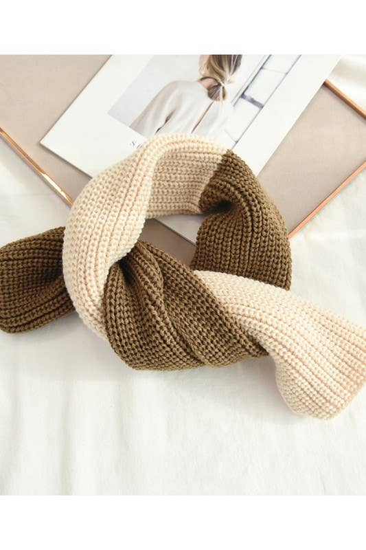 Yarn Knit Colorblock Scarf - Cozy Neck Wrap_CWASC0052