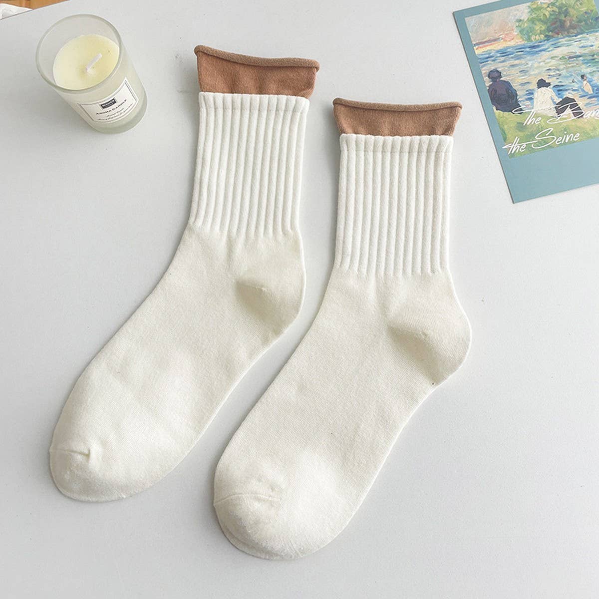 WOMEN PAIR BREATHABLE HEMMED SOCKS